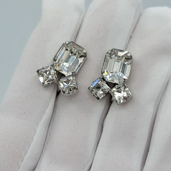 Vintage Coro Earrings Silver Tone Clear Crystal Screwback Earrings #1099 - Picture 6 of 14
